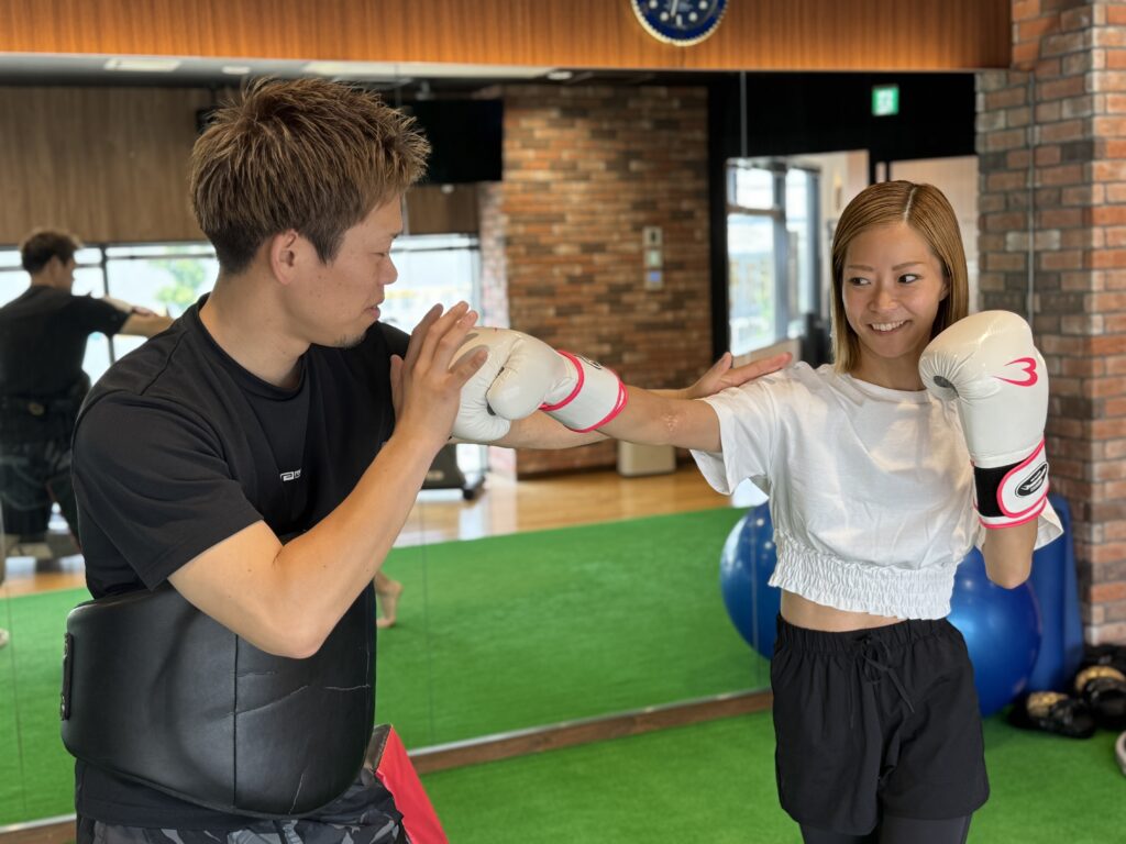 江坂 豊中 キックボクシング 姿勢改善